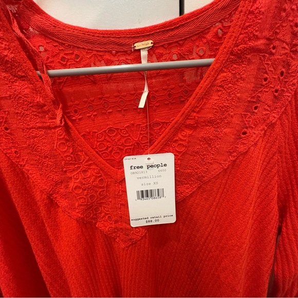 Free People Parisian Nights Bell Sleeve Blouse Top Vermillion Red Size XS - Picture 4 of 6